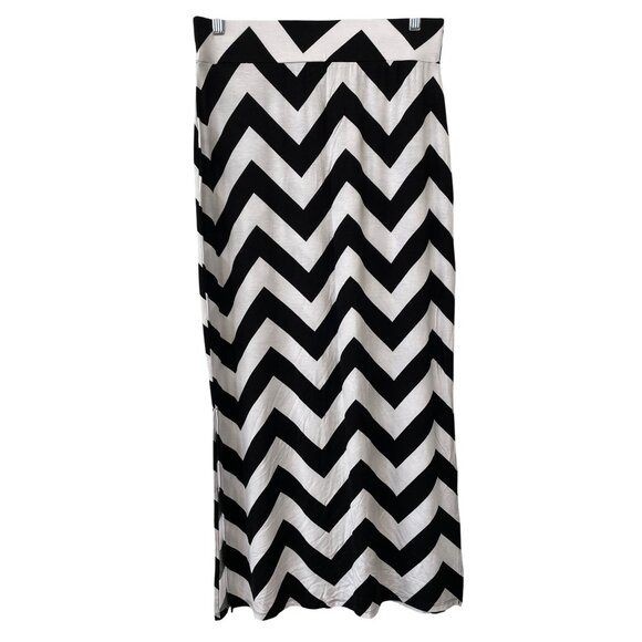 ANA A New Approach Chevron Pull On Maxi Skirt Size Medium Side Slits Black White - Picture 1 of 7